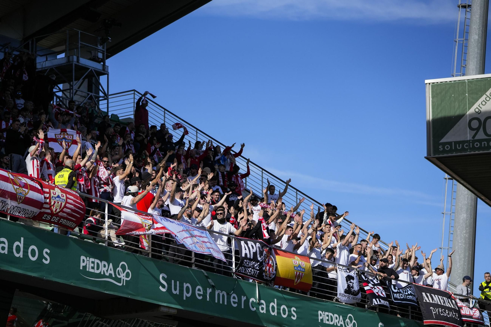 El curso pasado hubo desplazamiento masivo de la afición indálica a la capital califal