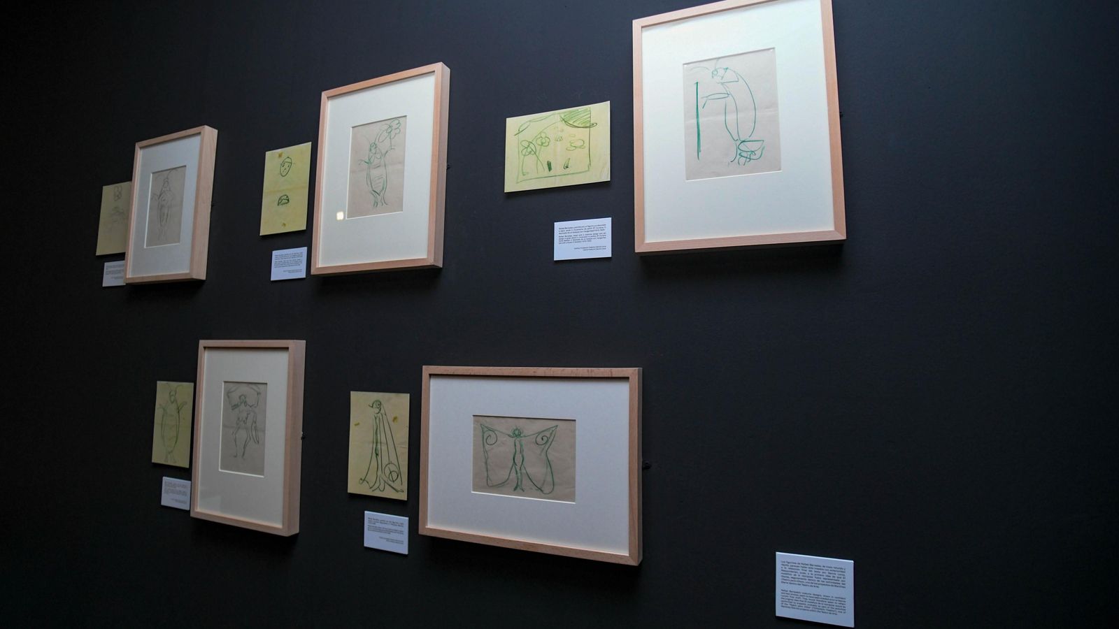 Los curiosos bocetos de los figurines para la pieza, obra de Barradas