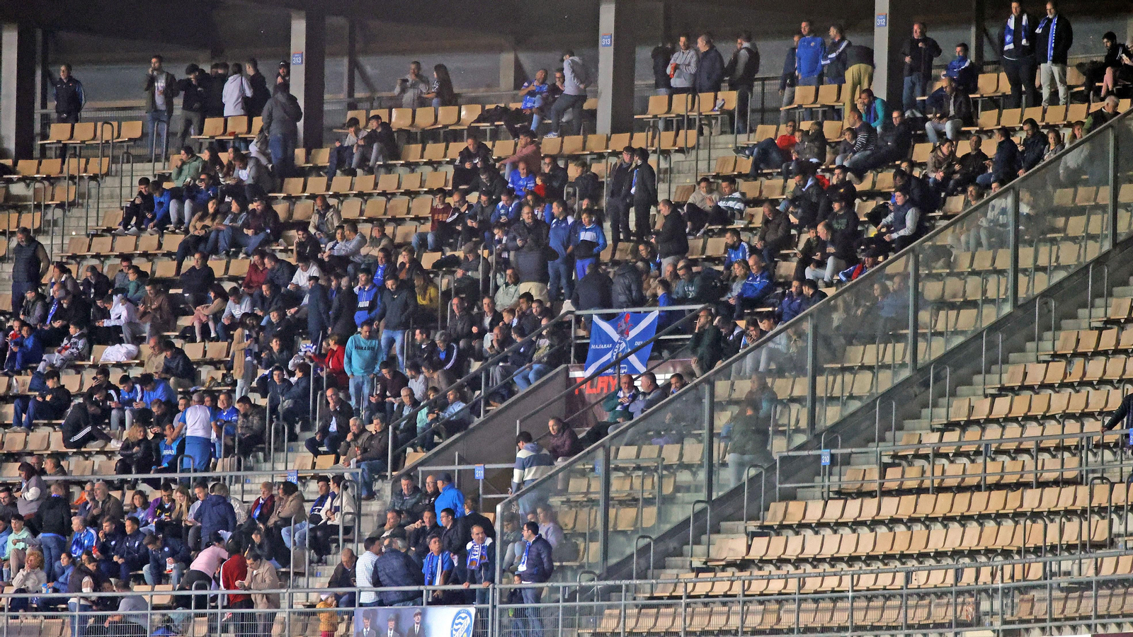 Búscate en el Xerez DFC - Ceuta B en el Municipal de Chapín en Jerez