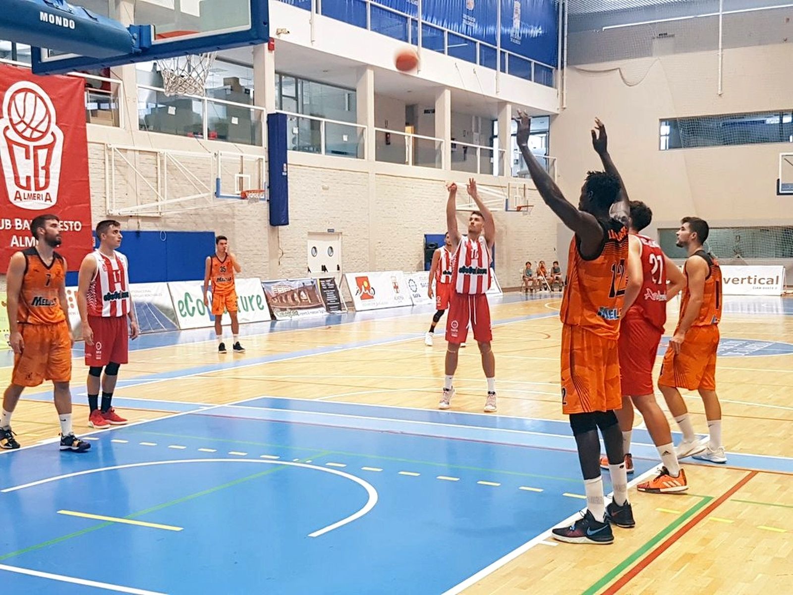 El Ecoculture está a expensas de incorporar a dos refuerzos