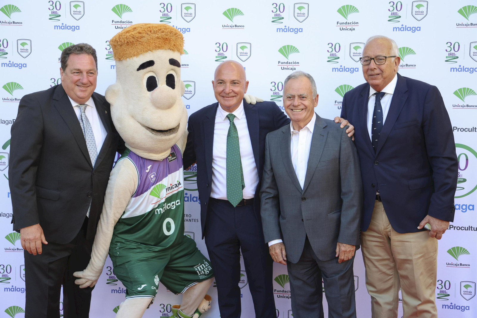 La gala del 30 aniversario de la unión Caja de Ronda-Maristas, en fotos
