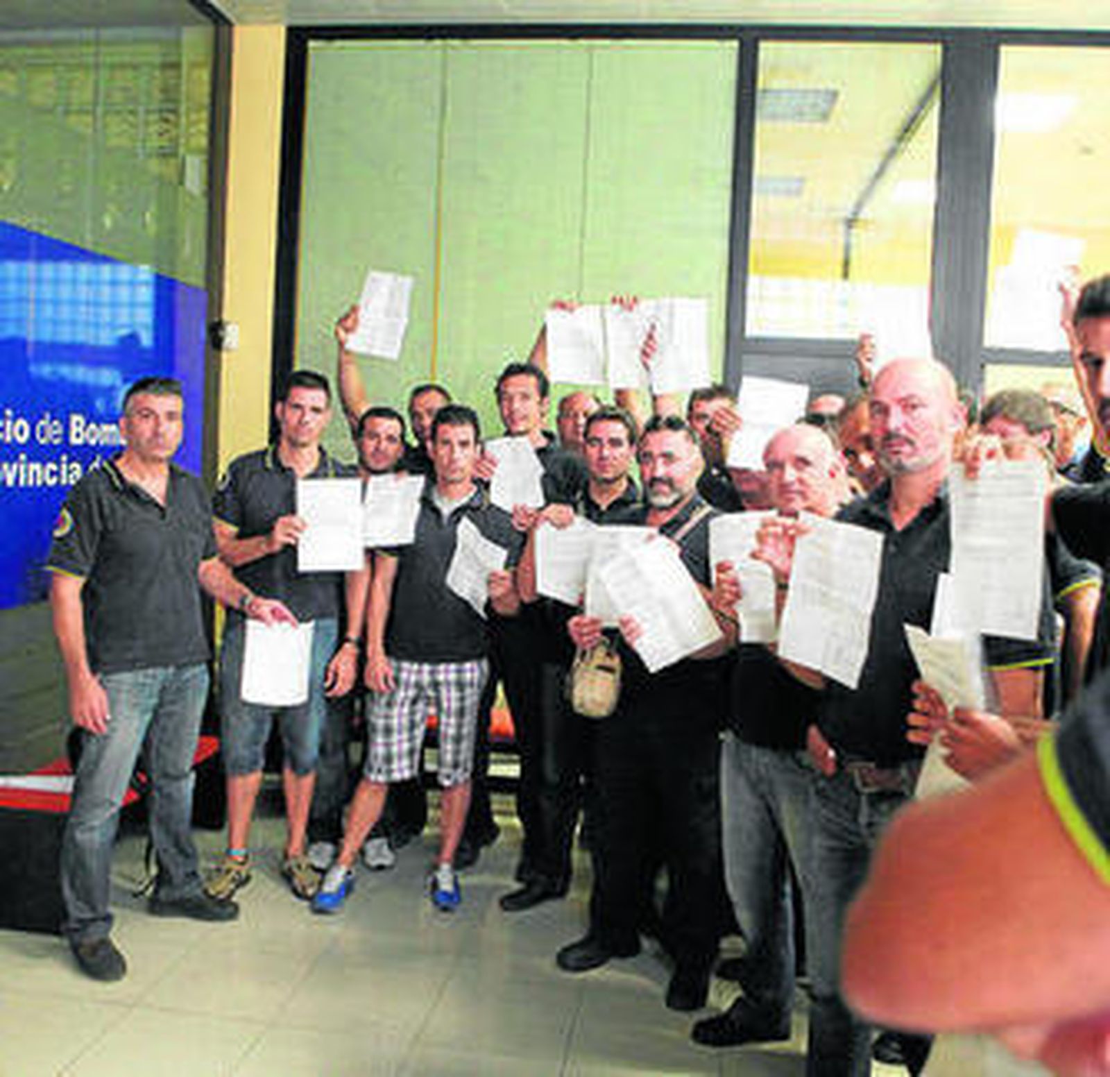 Los bomberos se encerraron en días pasados en la sede del Consorcio.