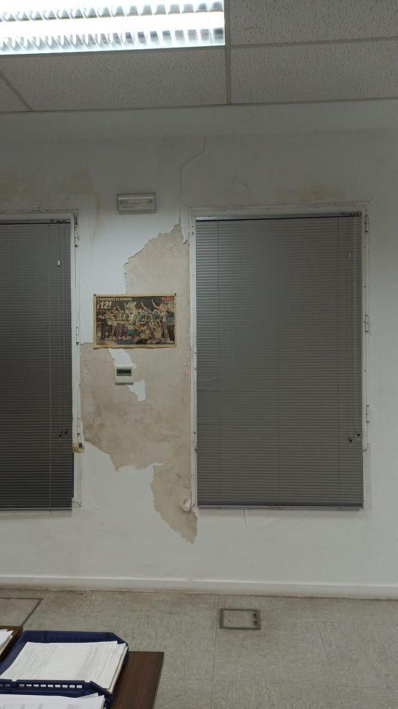 Desperfectos en la Comisaría de la Policía Nacional de Cádiz