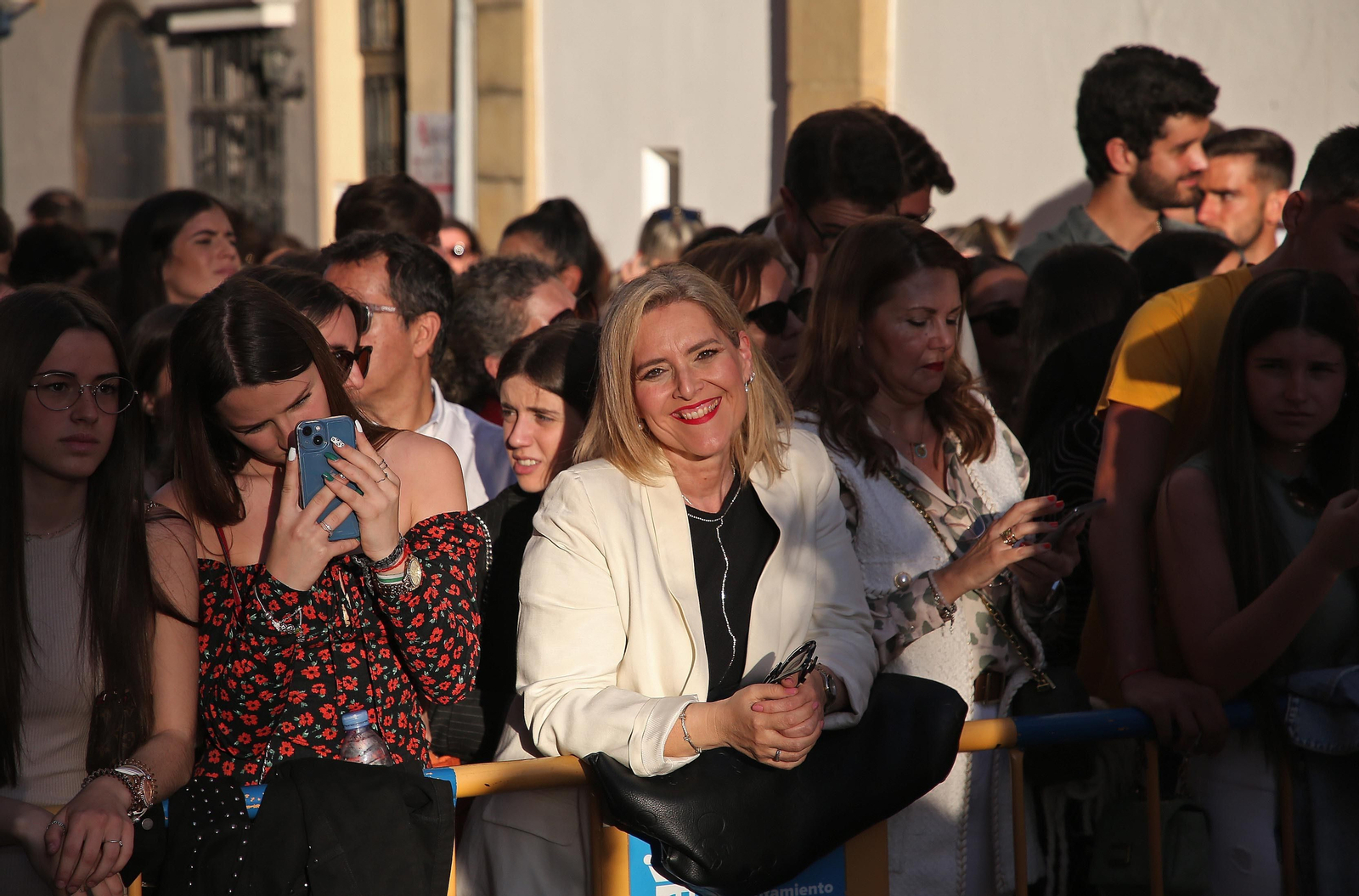 Fotos del Lunes Santo en Algeciras: Coronado de Espinas y La Columna