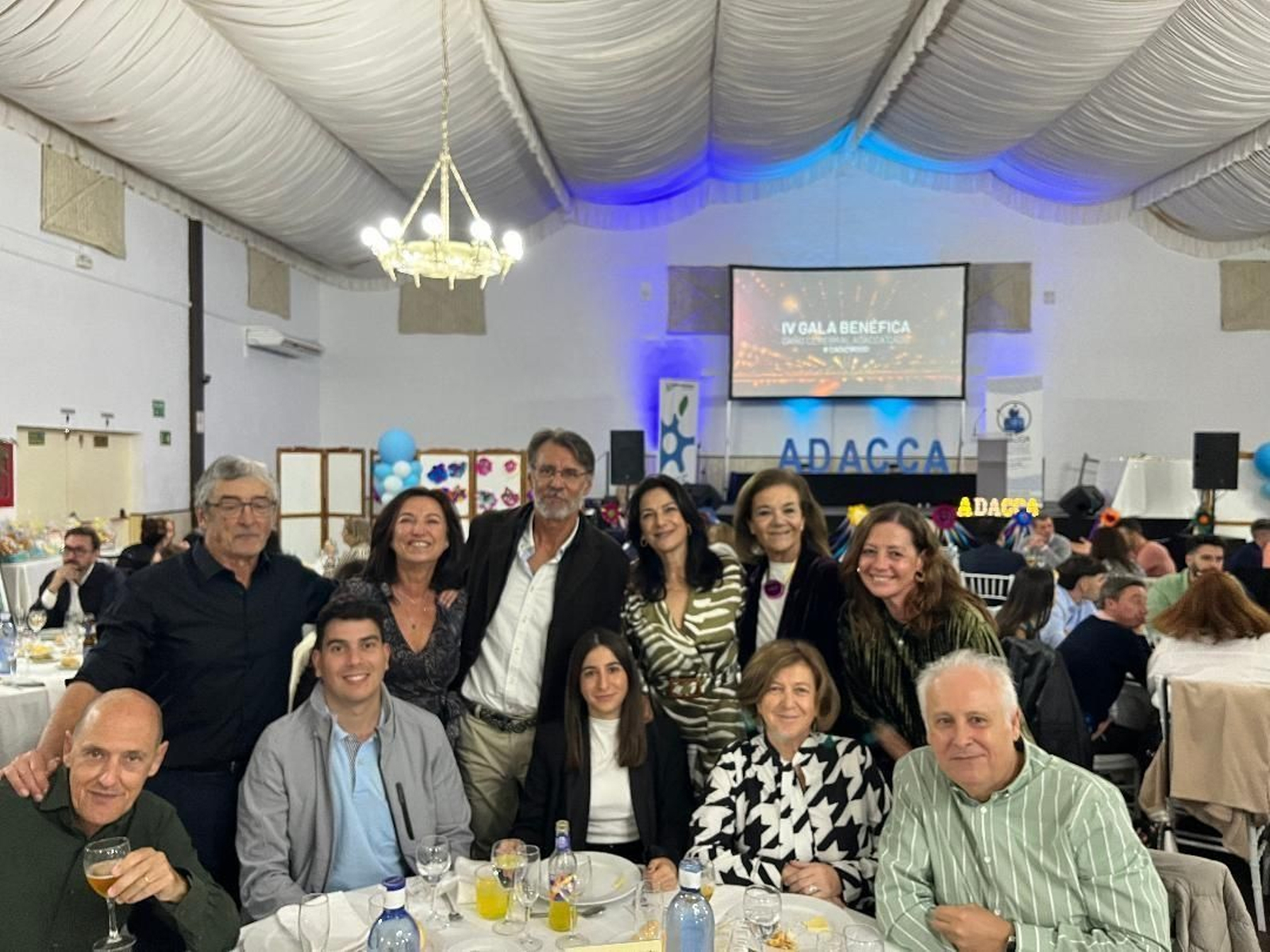 Carmen Montes, Maite Ponce, Paco Vera, Lourdes Baturones, Manuel Traverso, José Carlos  Pereira, Nieves Sabio, Pilar Muñoz, Guillermo Sabio y Antonio Arroyo.