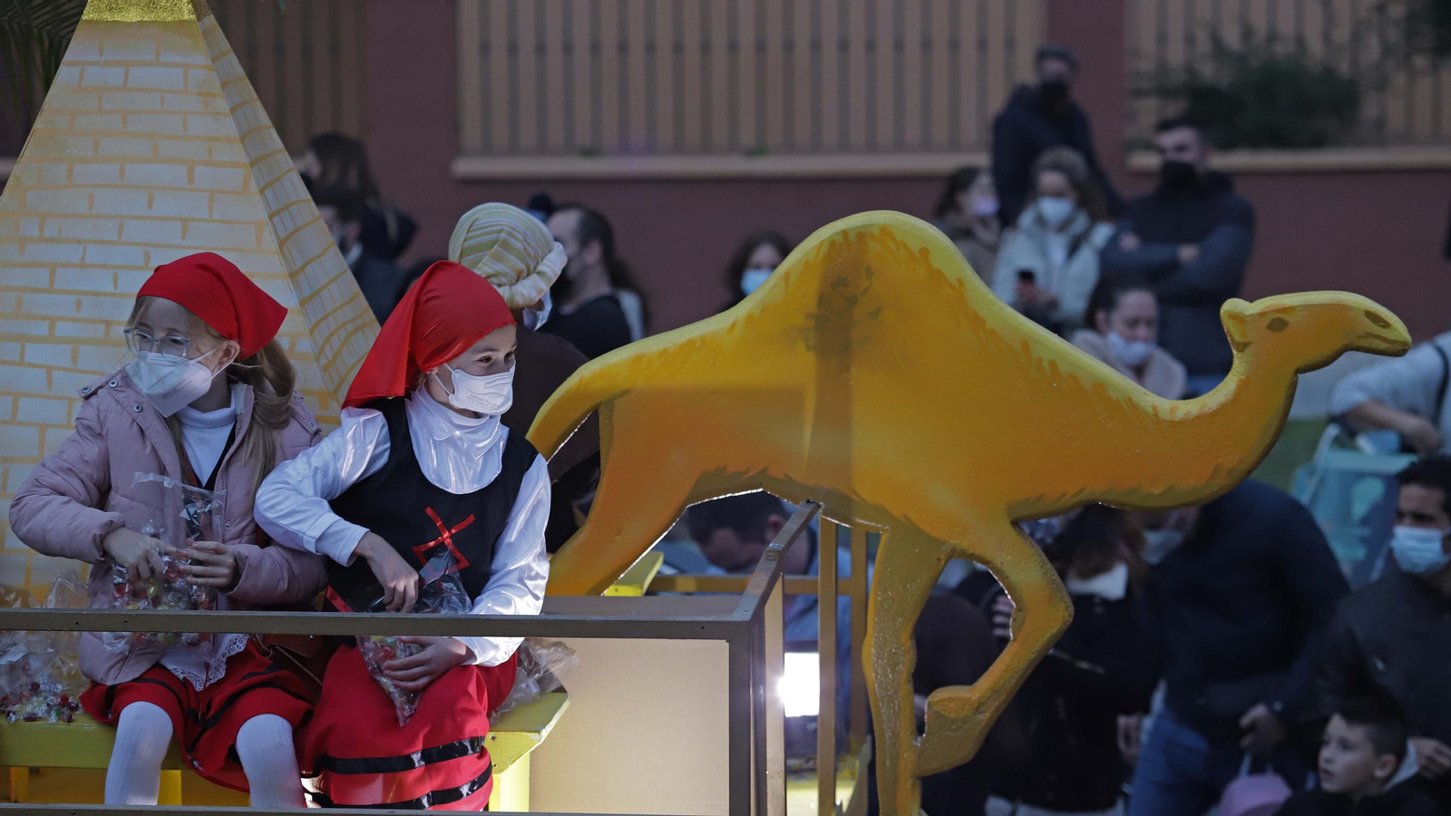 Fotos de la cabalgata de los Reyes Magos en Algeciras