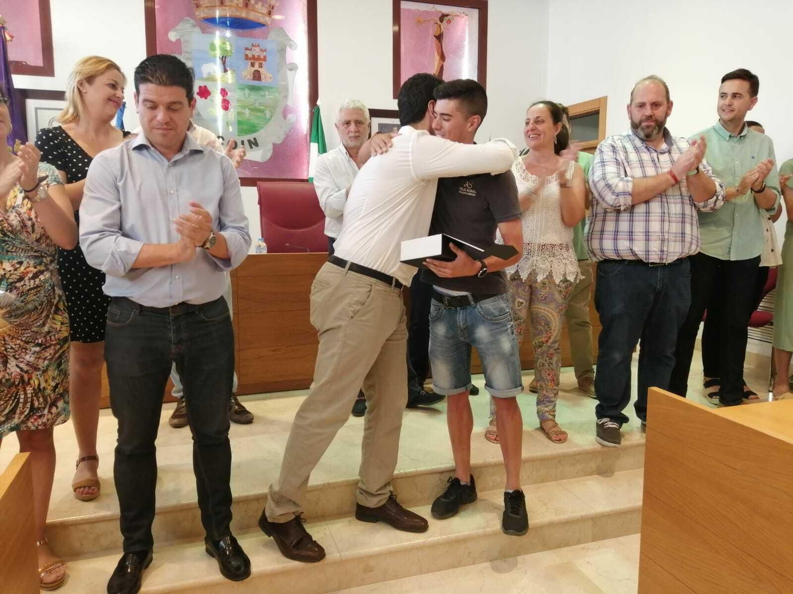 Recepción en Coín a Carmelo Urbano tras su título nacional sub 23