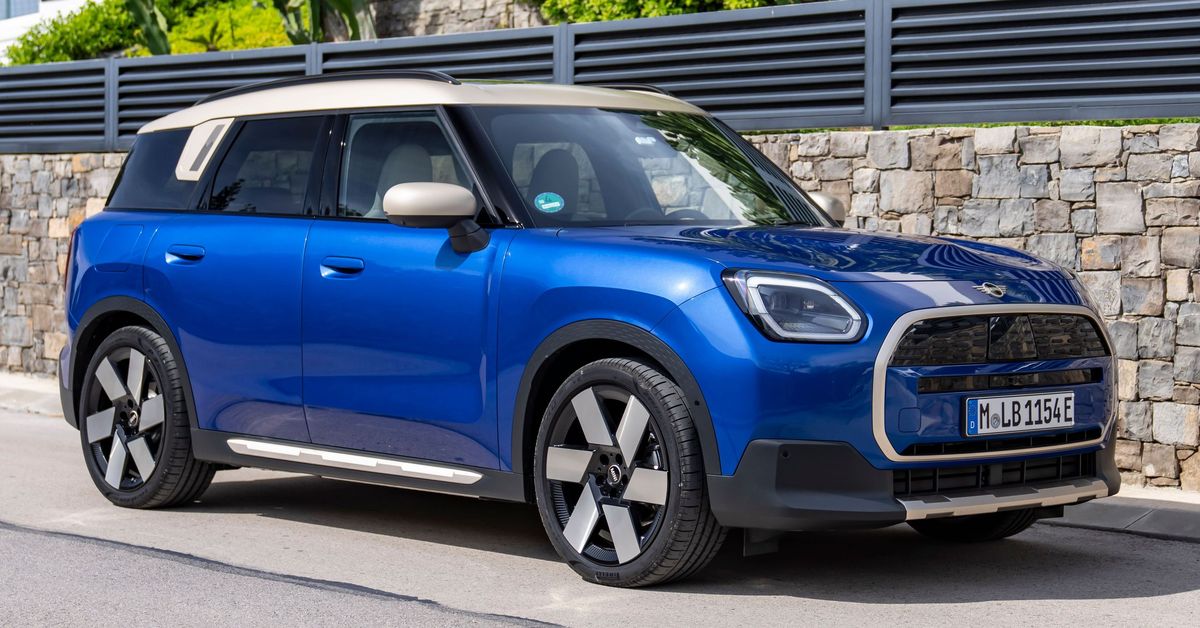 El Mini Countryman E gana autonomía con una carga y ya supera los 500 km