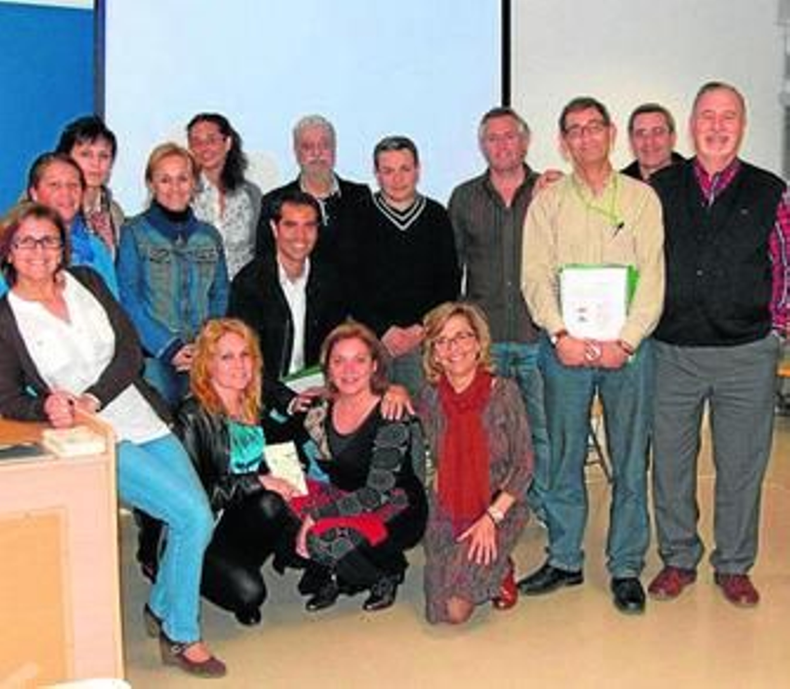 Integrantes de los grupos de trabajo que han participado en la elaboración de las guías para pacientes.