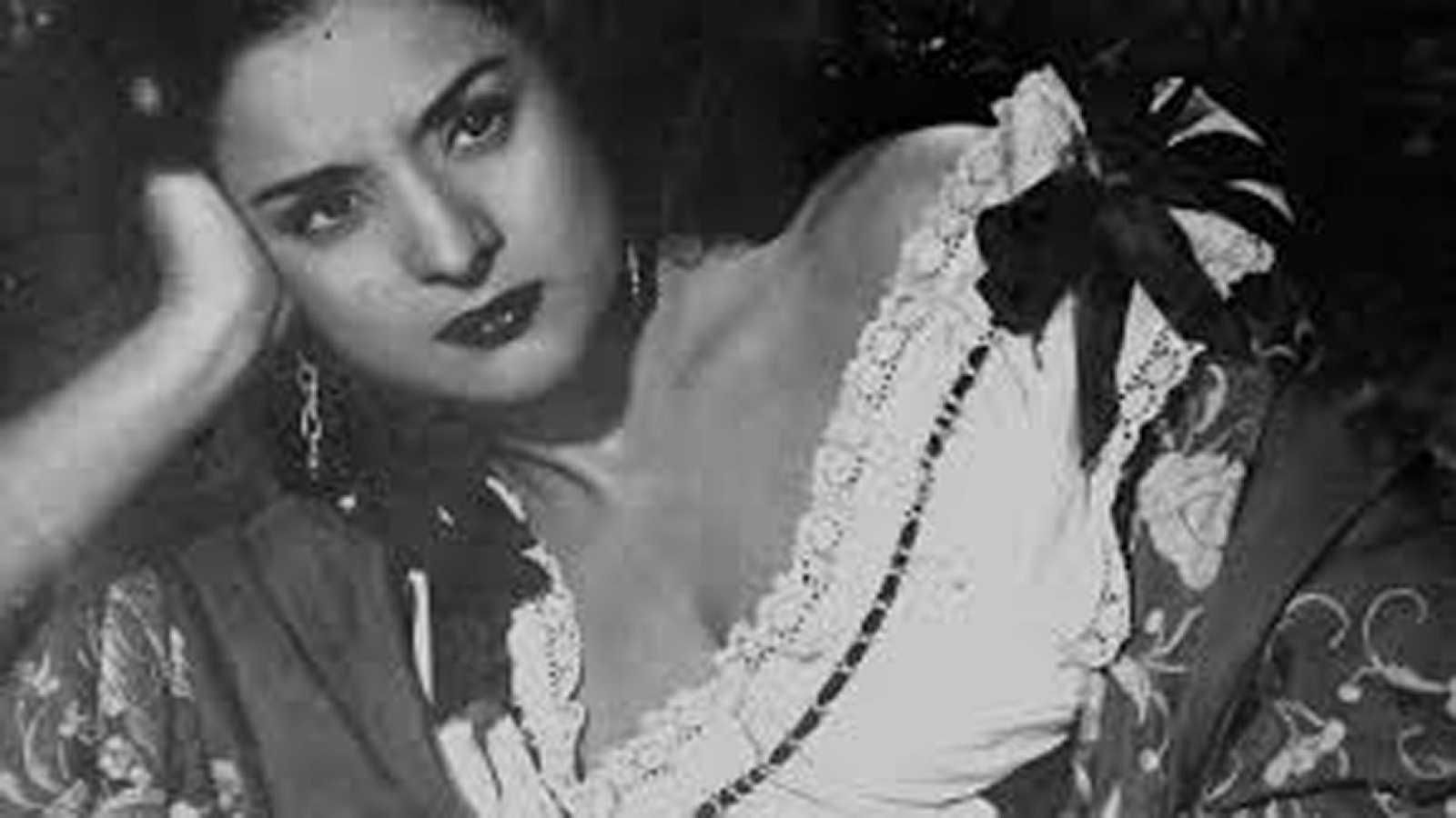 Lola Flores en una imagen juvenil en el cine