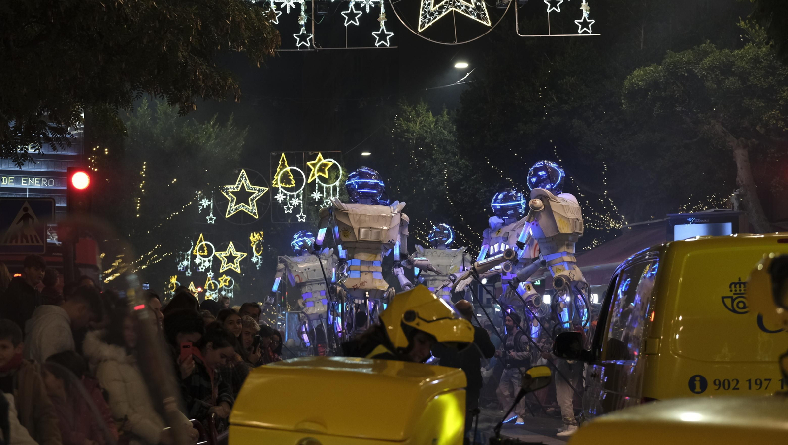 Imágenes de la Cabalgata de los Reyes Magos en Almería