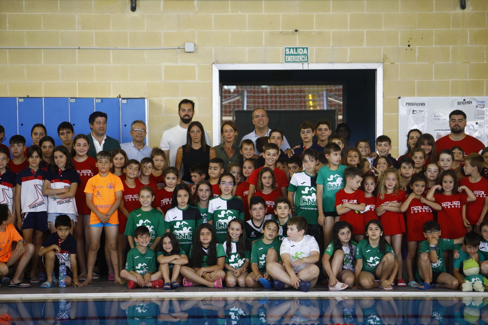 El homenaje de Córdoba a los nadadores Rafa Muñoz y Belén Domenech, en imágenes