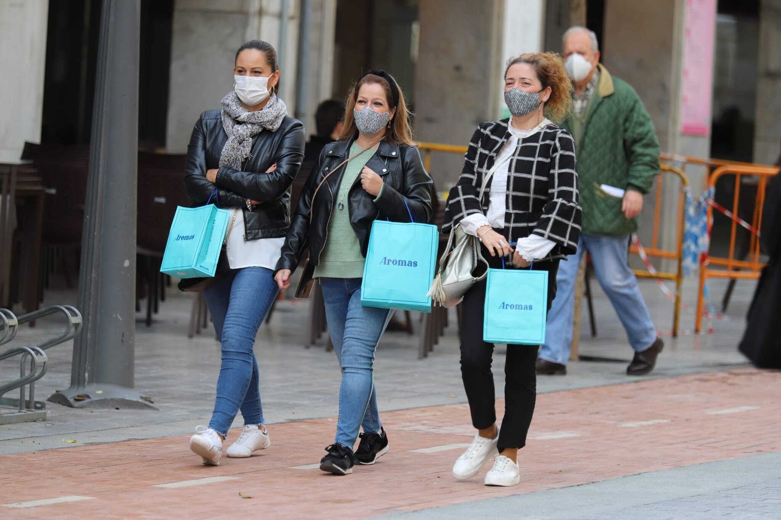 Comprar con amigas es una costumbre en el Black Friday