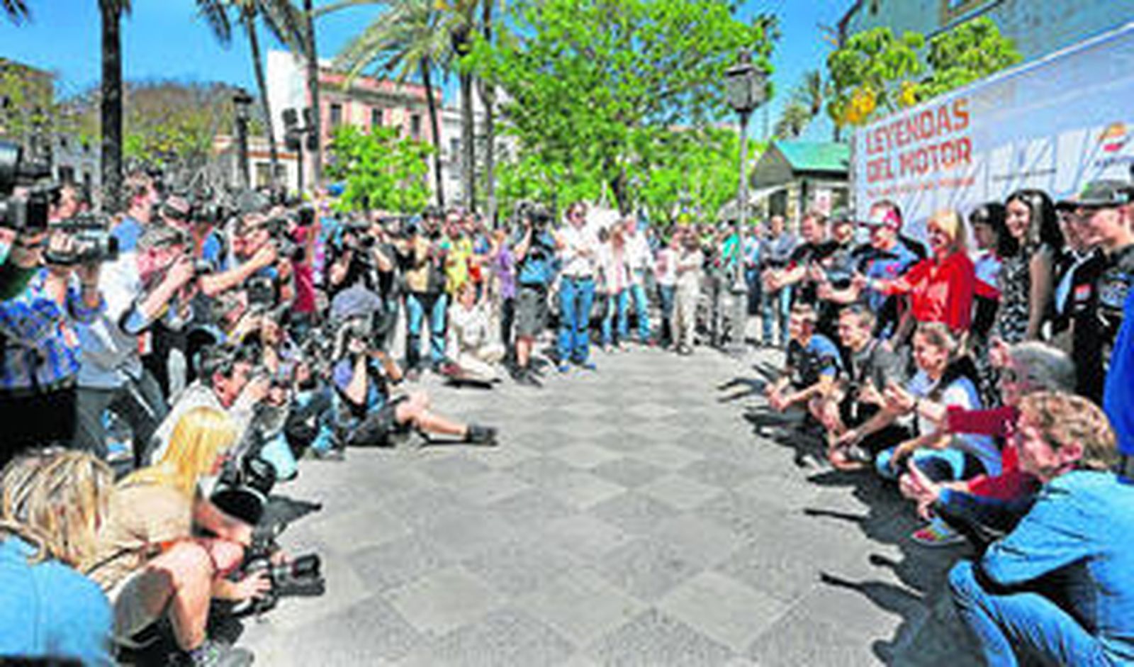 Repsol, del blanco y negro al 3D