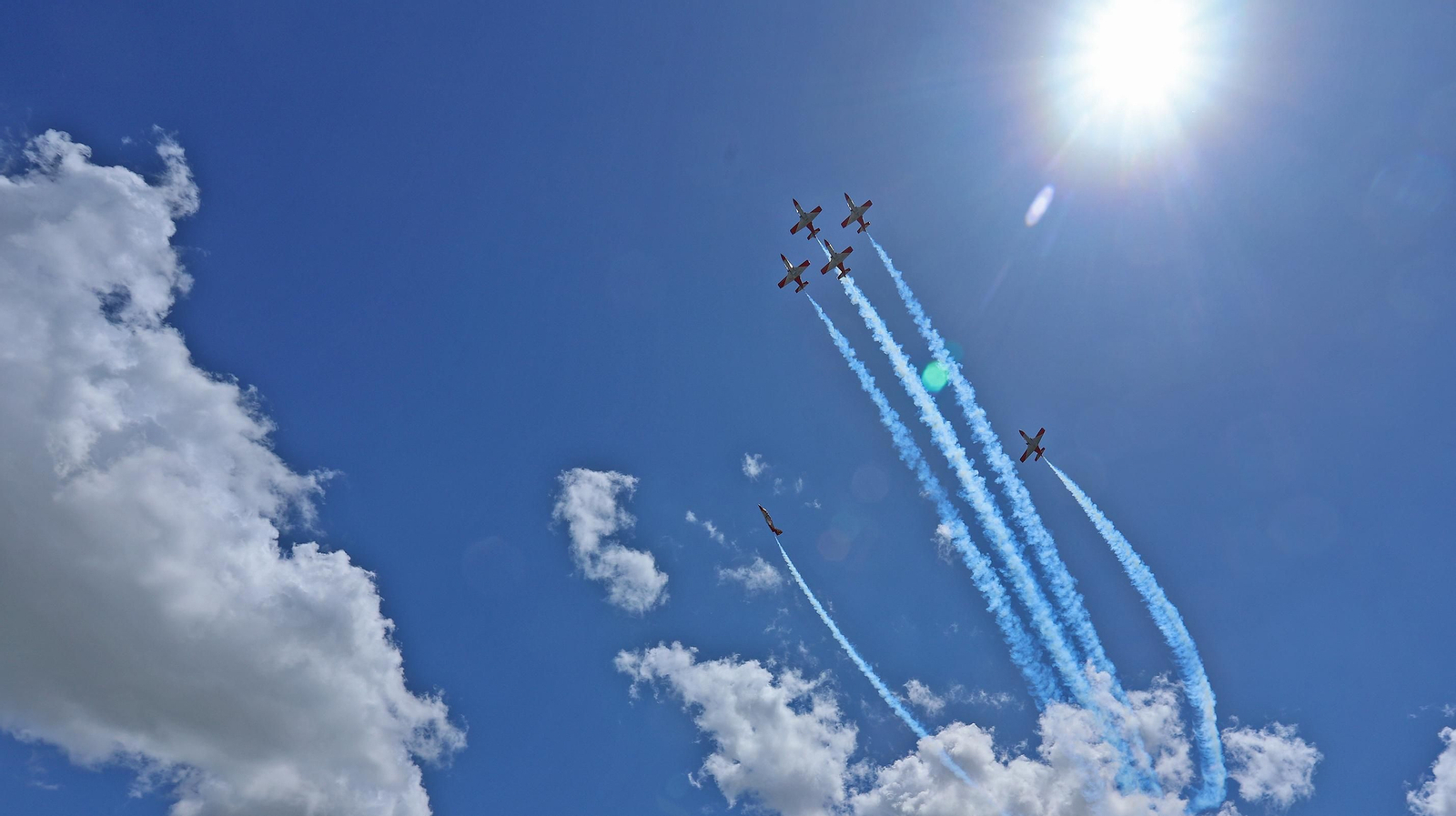 Imágenes del gran ambiente el domingo de carreras MotoGP en el Circuito de Jerez