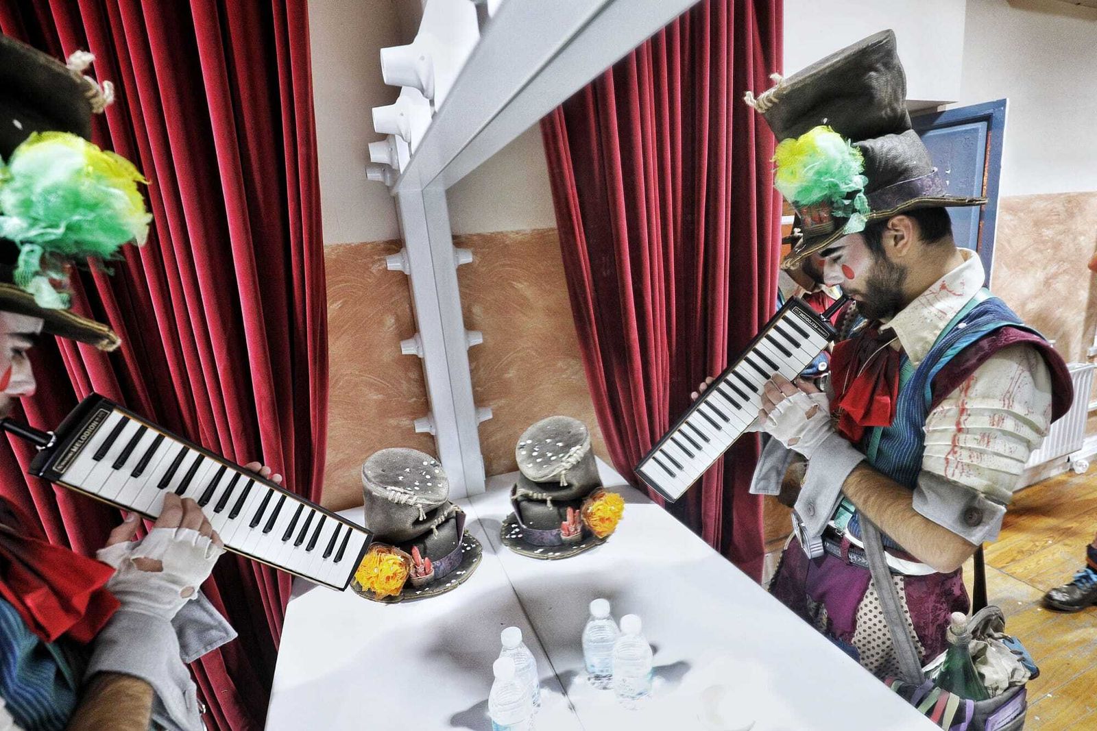 Comparsa 'Los colaores', una comparsa de toda la vida'.