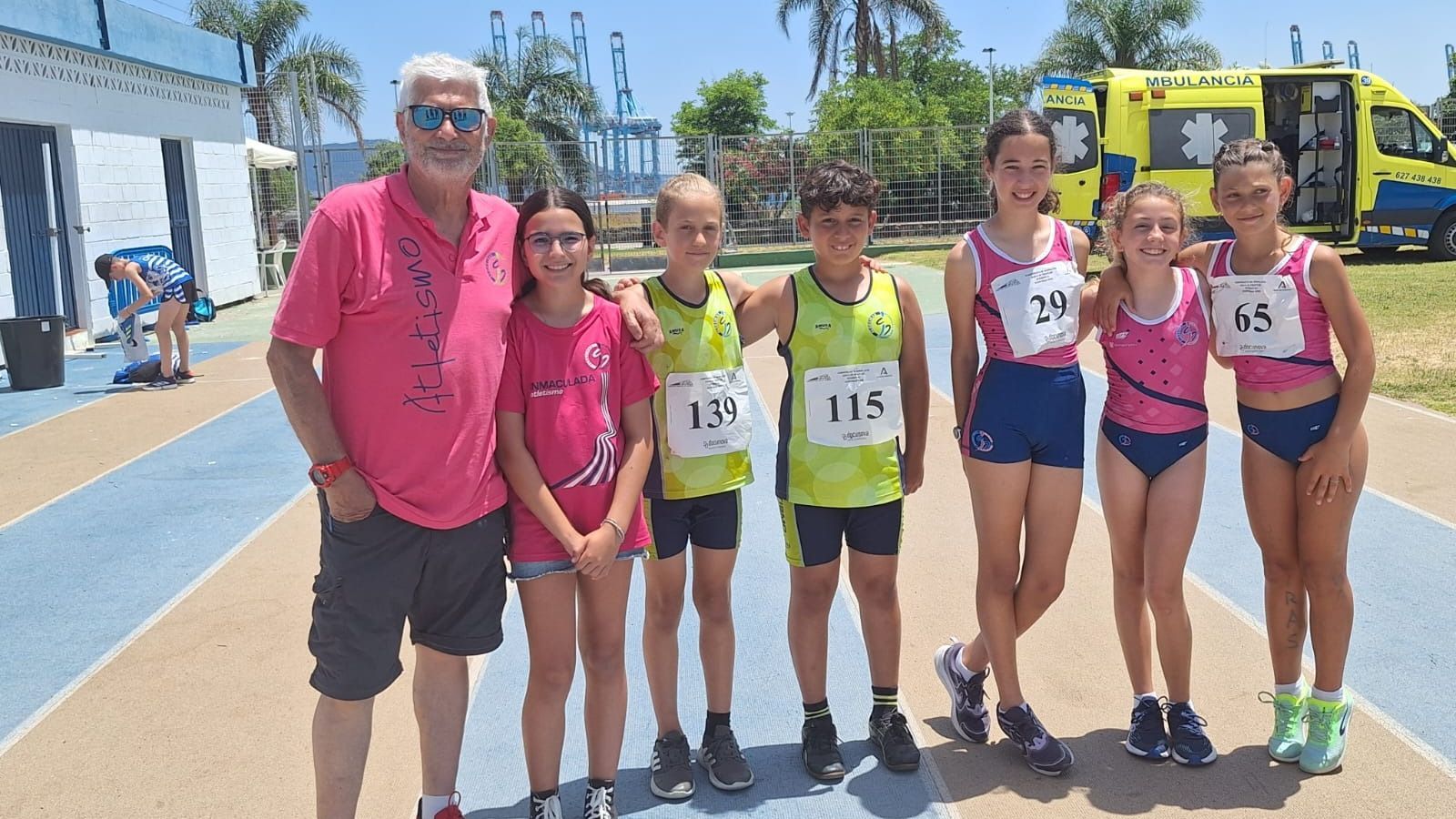 El equipo de La Inmaculada con Pepe Beneyto.