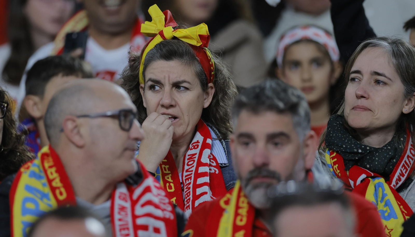 Búscate en las fotos del España - Turquia