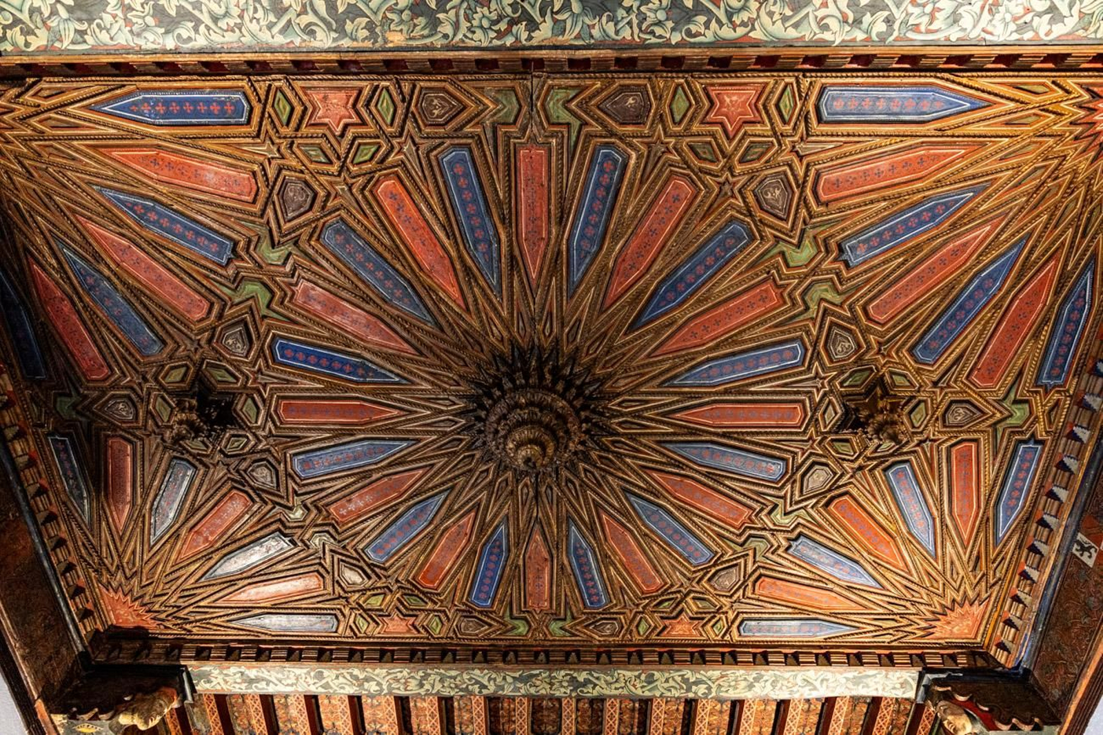 Reapertura del Salón Mudéjar tras su restauración, coincidiendo con la inauguración de la exposición 'Jaén: 825-2025' conmemorativa del 1.200 aniversario