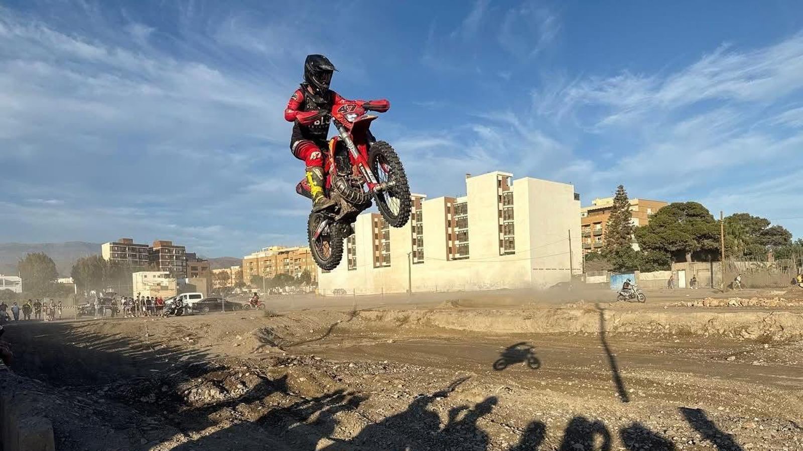Los aficionados al motor tuvieron su dosis de adrenalina el pasado sábado con la Yincana de Mtos Enduro.