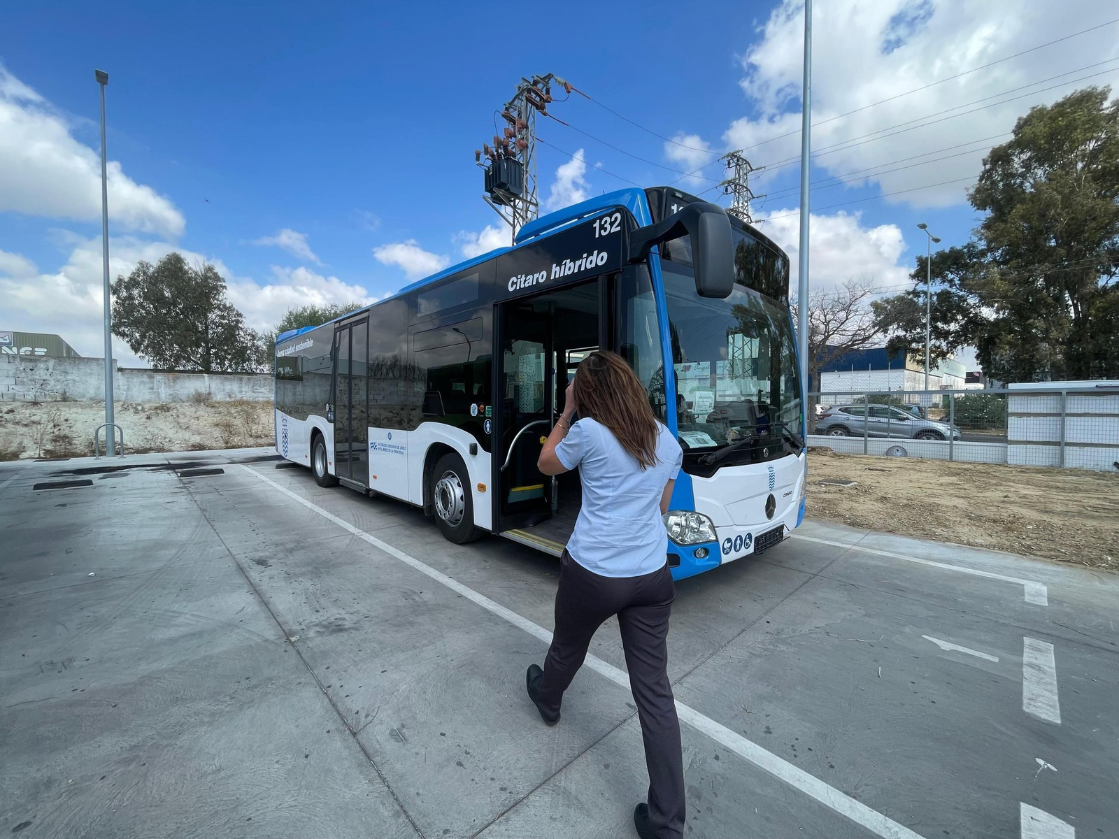 Uno de los nuevos autobuses urbanos de Jerez.