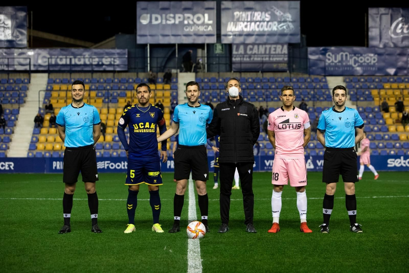 Las fotos del UCAM Murcia - Real Balompédica (1-0)