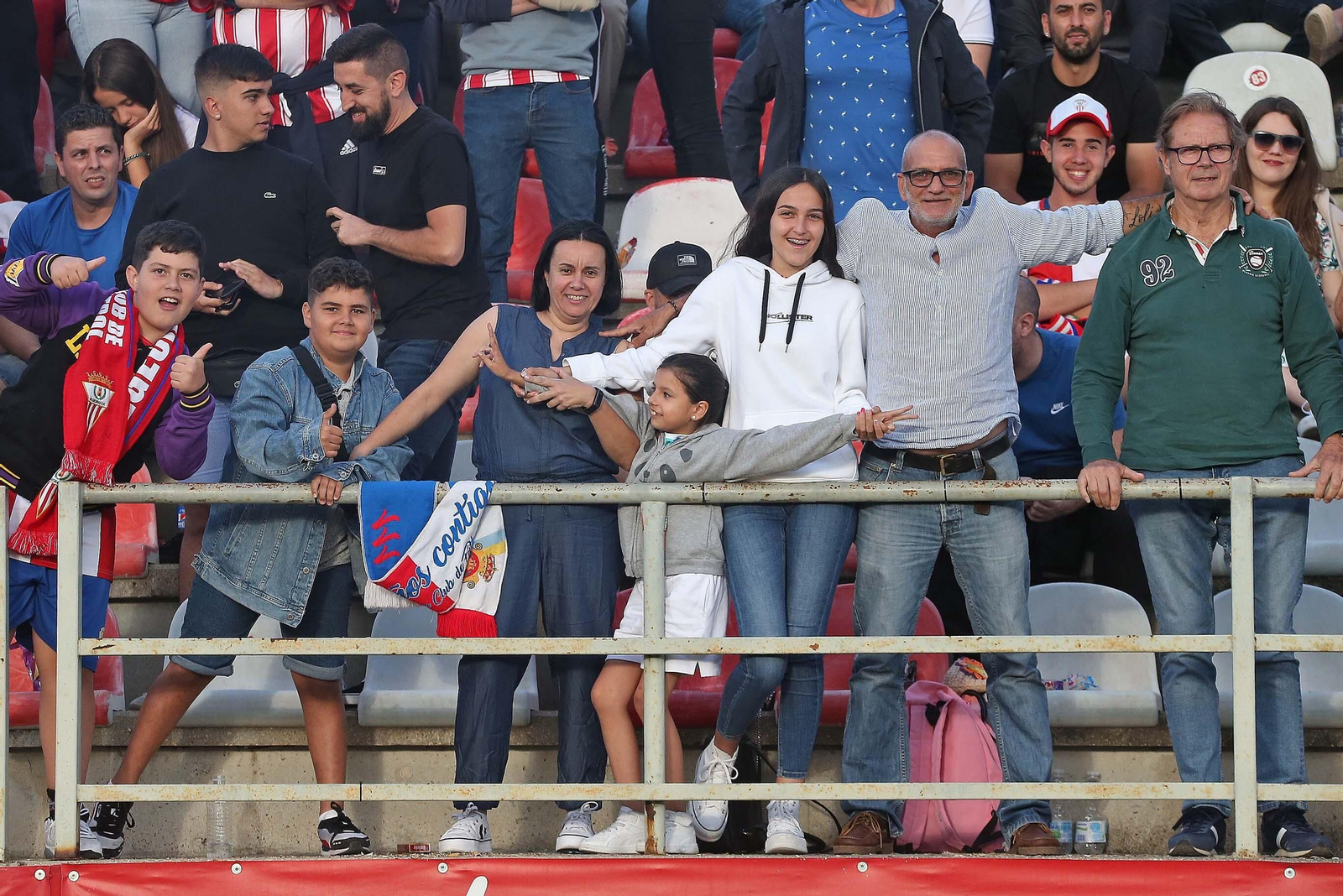 Búscate durante el partido Algeciras CF - Real Madrid Castilla en el Nuevo Mirador