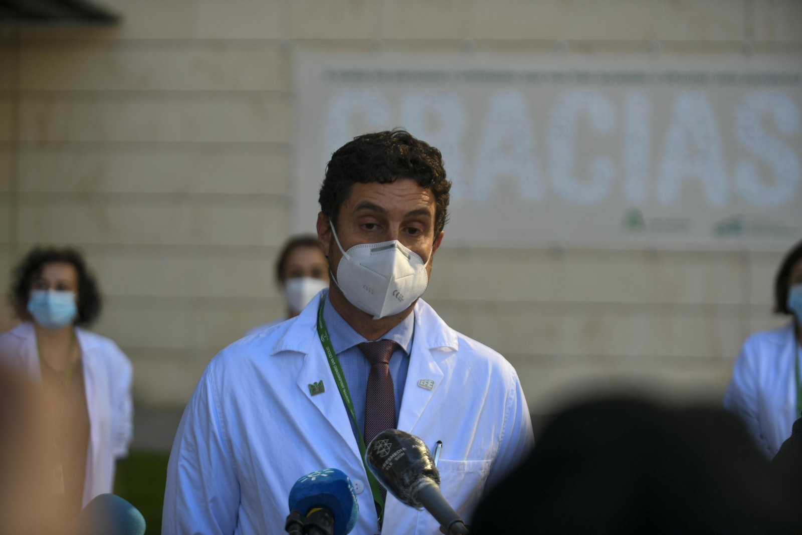 Fotos de un día histórico: así ha sido la vacunación en Granada