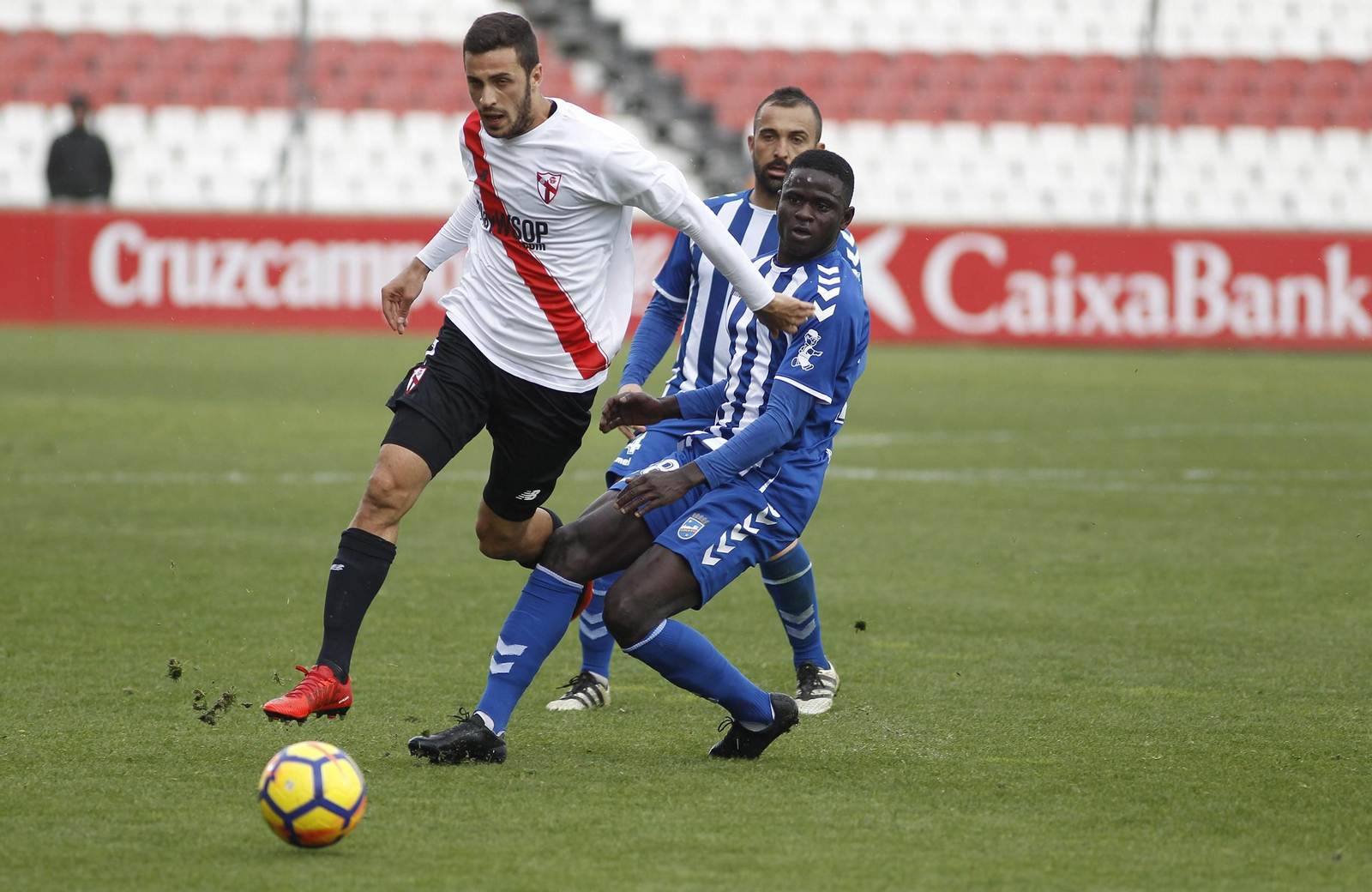 Aburjania, durante un partido de la temporada pasada con el Sevilla Atlético.