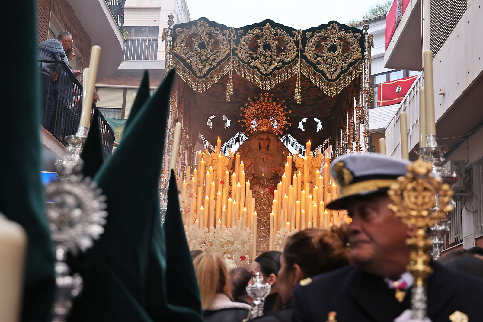 Miércoles Santo: La Hermandad de La Esperanza por las calles de Huelva