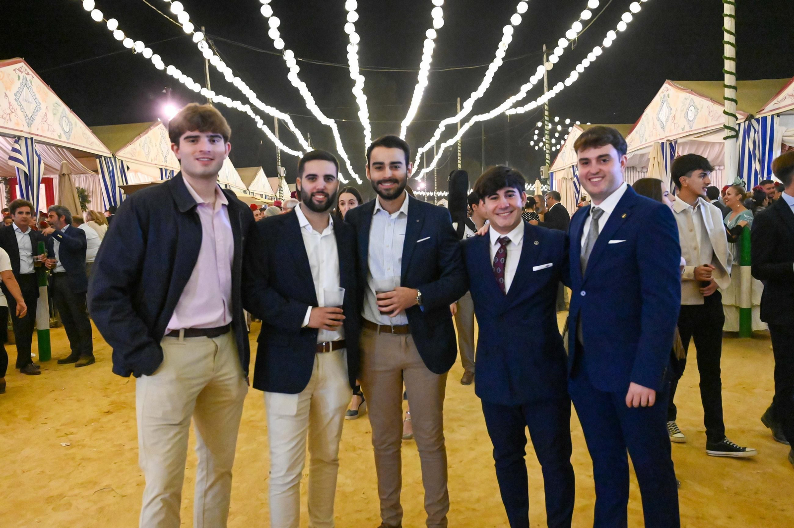 Imágenes del ambiente del ambiente de la noche del sábado en la Feria de Otoño y del Caballo 2025 de Huelva