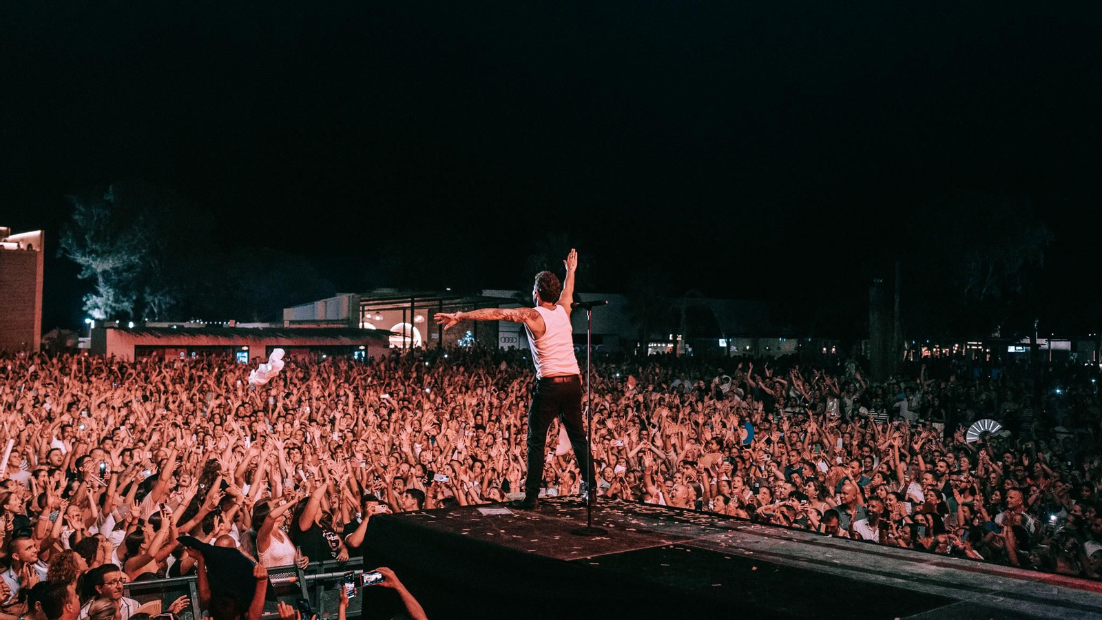 Las imágenes del concierto de Antoñito Molina en Bahía Sound