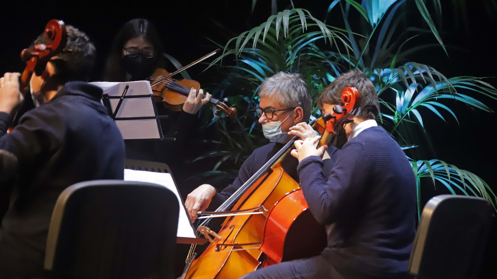 Fotos de la distinción del padre Pedro como Hijo Predilecto de Algeciras
