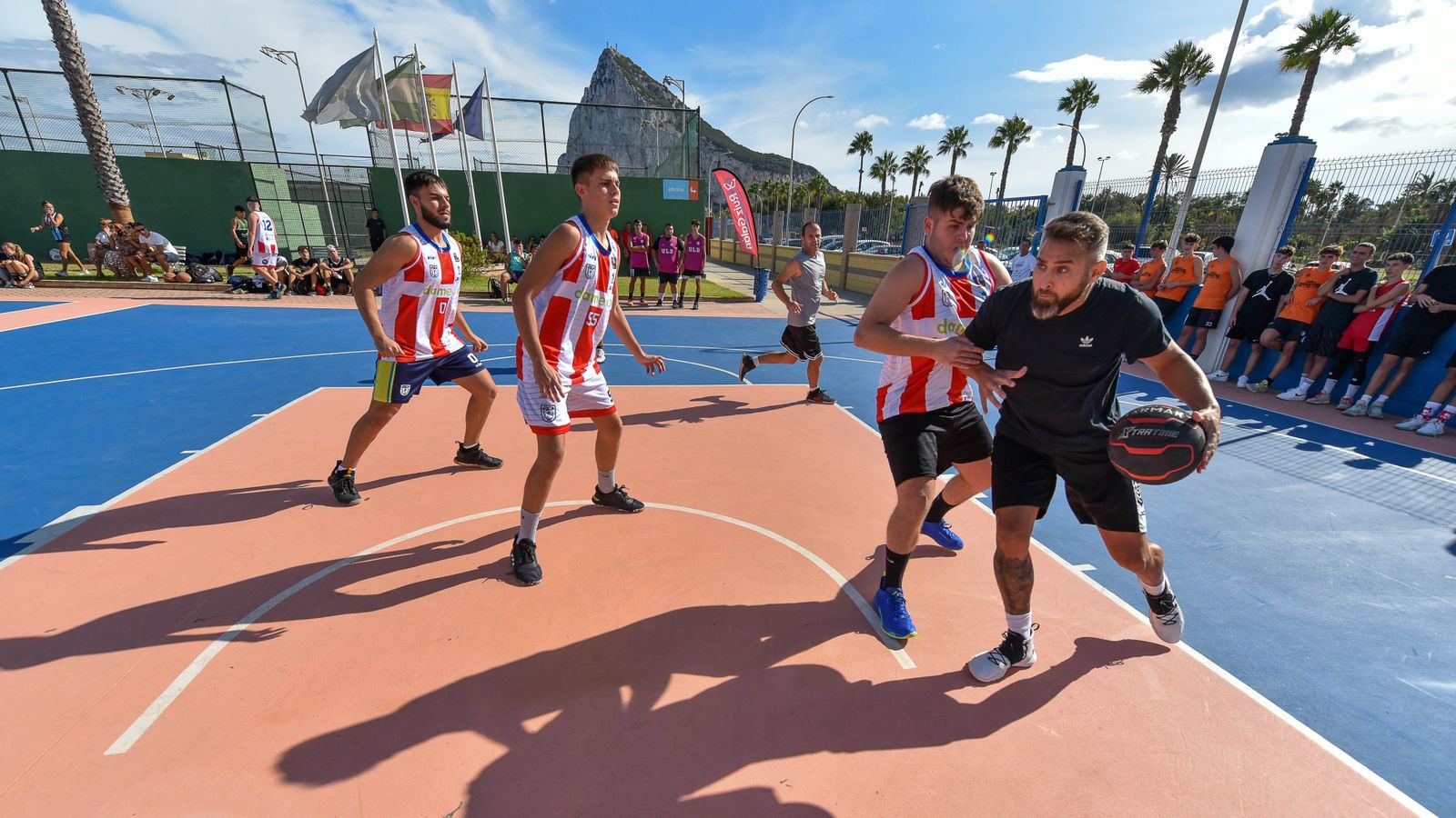 Las fotos del III torneo de baloncesto 3x3 de La Línea