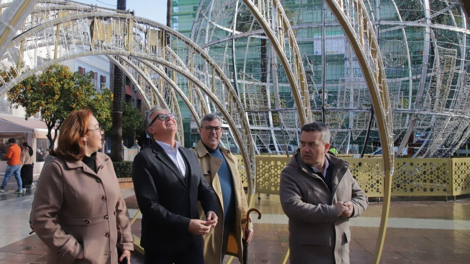 Manuel Gavira, portavoz de Vox, a su llegada a la Plaza Alta de Algeciras este martes.