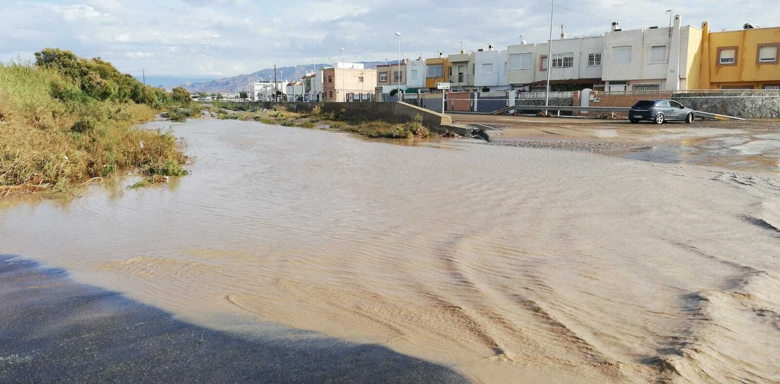 Las imágenes del paso de la gota fría por Almería