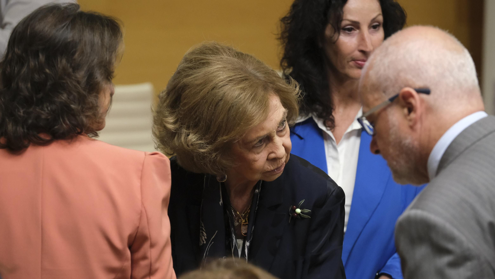 La Reina Sofía inaugura el I Congreso Internacional sobre ELA, en imágenes