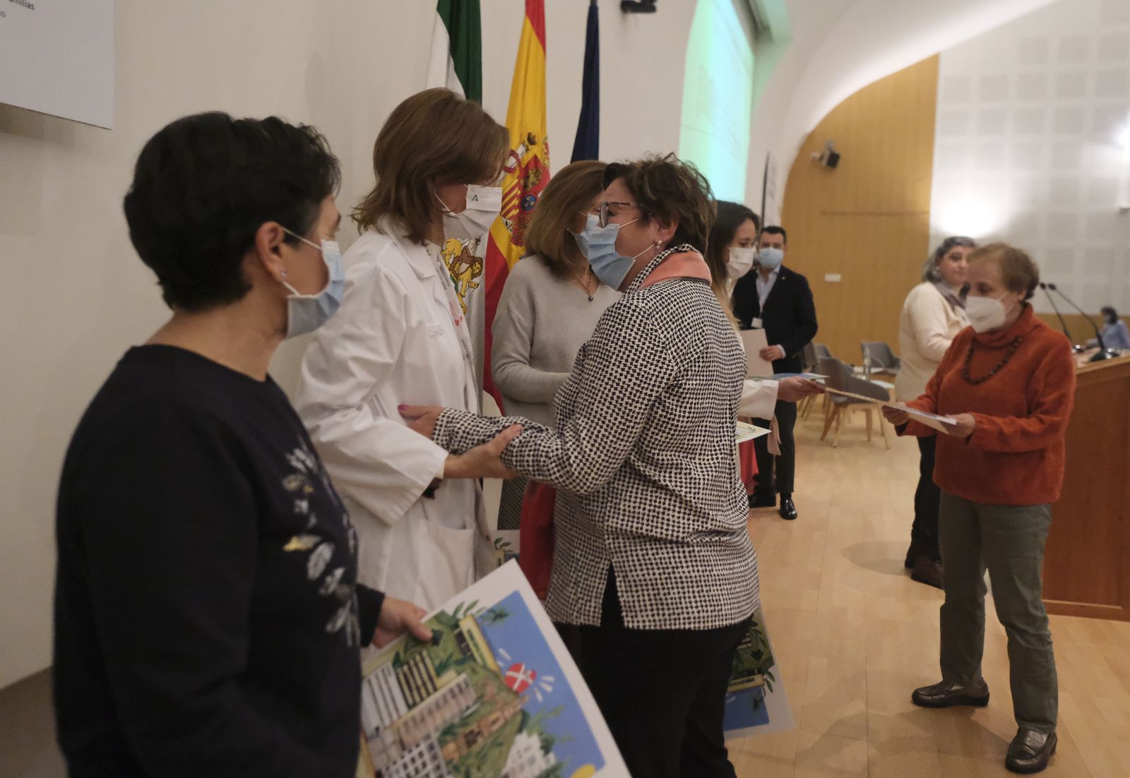 El homenaje del Hospital Reina Sofía a los jubilados de 2022, en imágenes