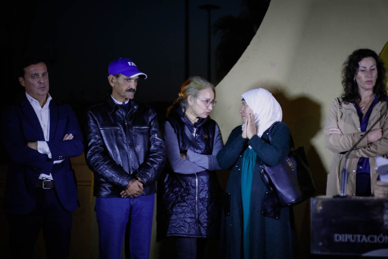 Imágenes del monolito en homenaje a las víctimas de violencia de género