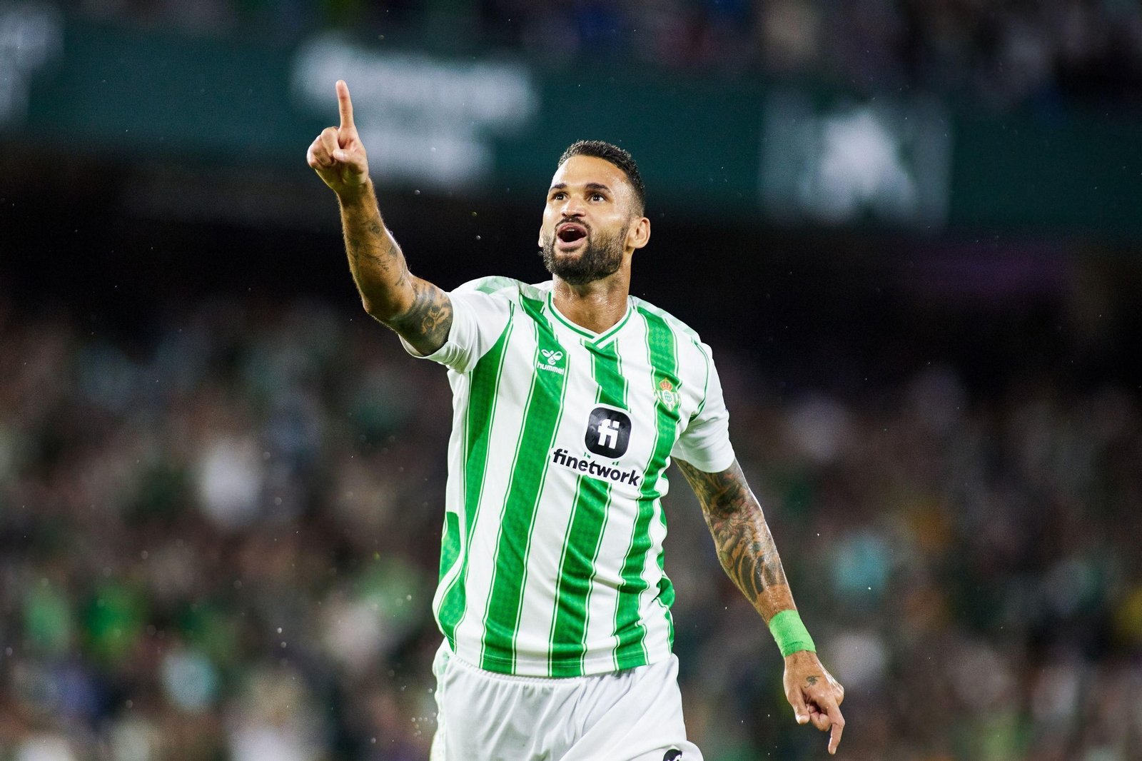 Willian José celebra un gol de esta temporada en el Villamarín.