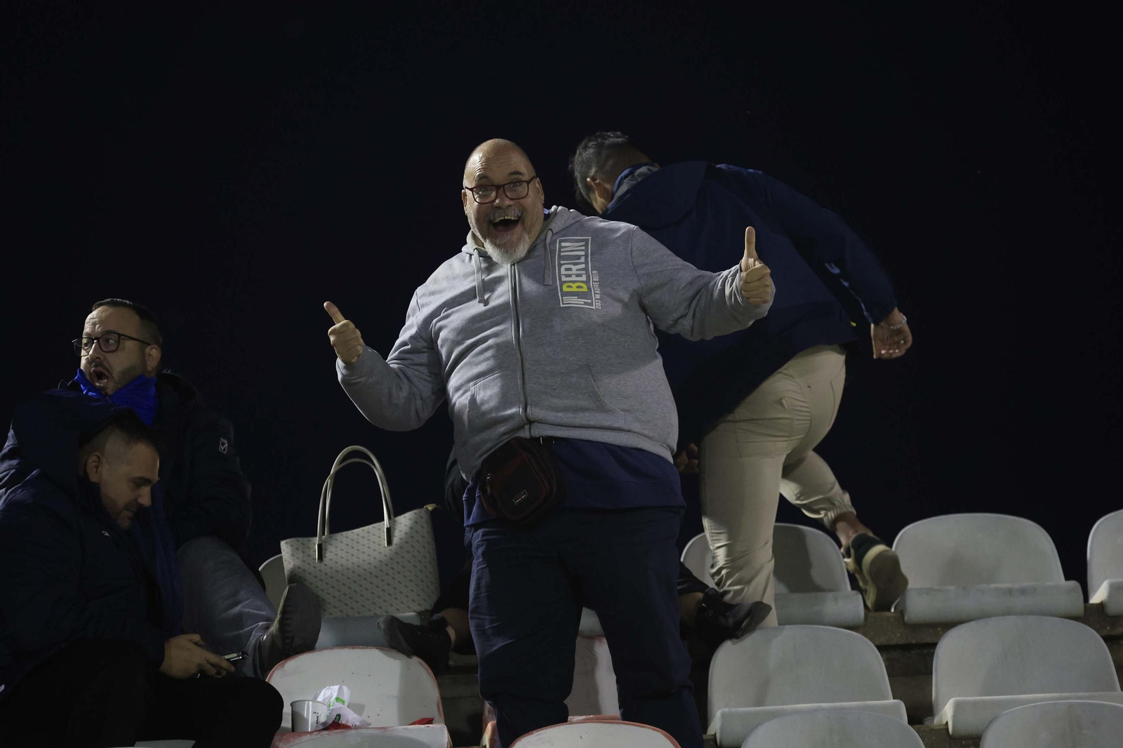 Búscate en las fotos del Algeciras CF - Antequera en el Nuevo Mirador