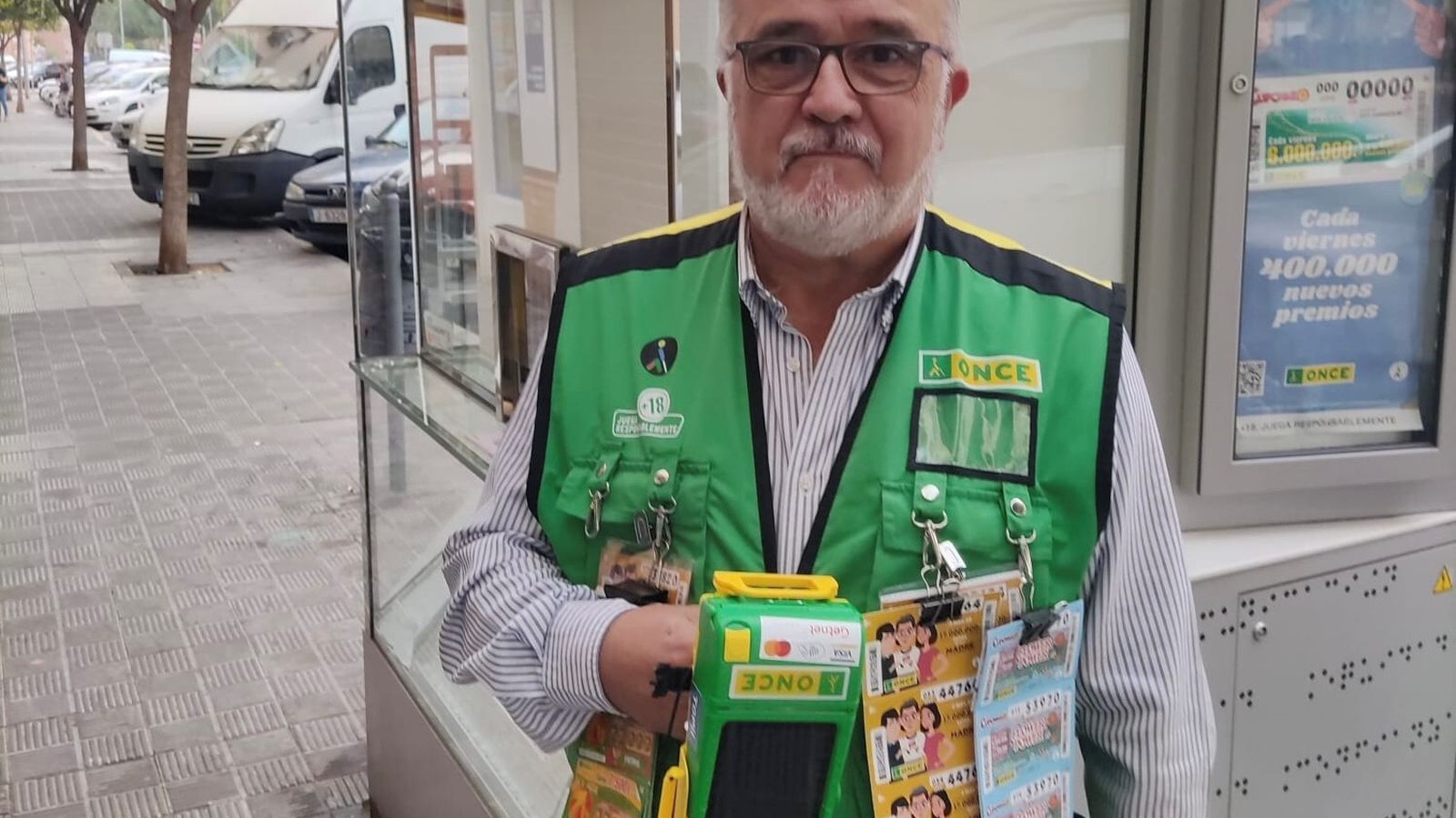 José Guillén vendió nueve cupones premiados con 20.000 euros cada uno.