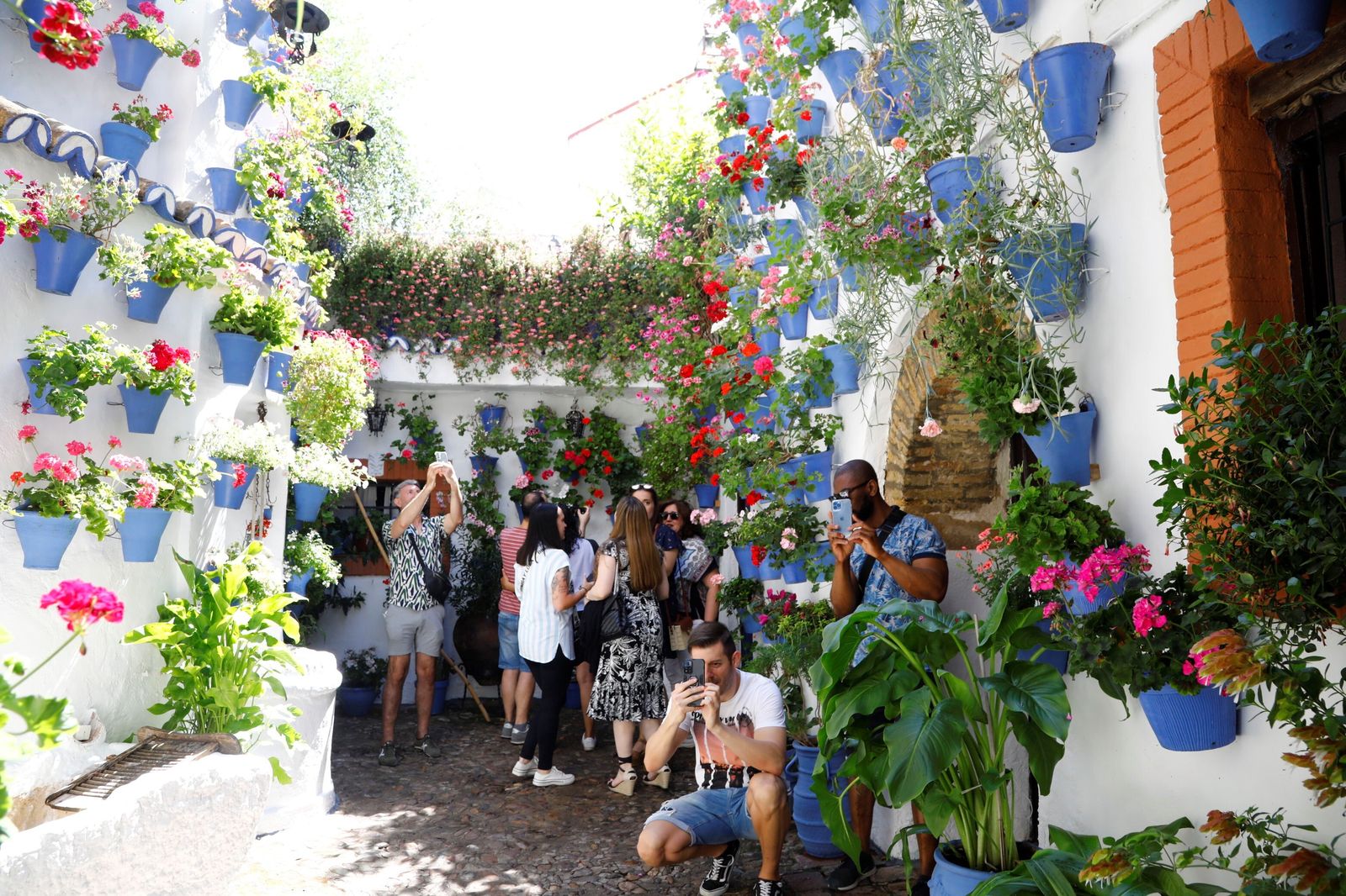 Las colas en el último sábado de Patios de Córdoba, en imágenes