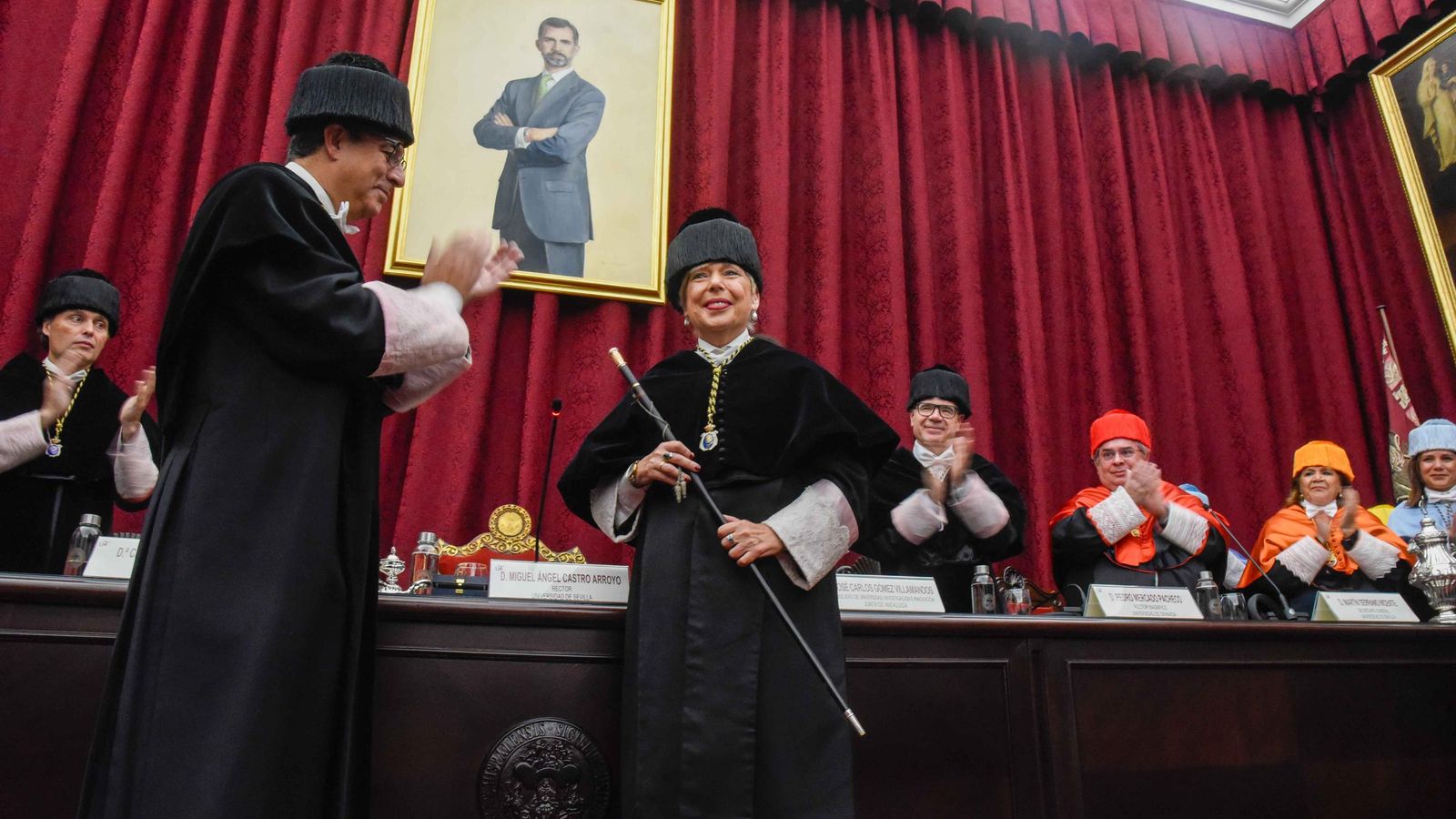Acto de investidura de la nueva rectora de la US, Carmen Vargas
