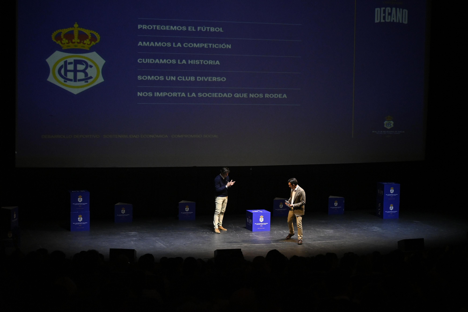 Gala final del Recreativo de Huelva en la Casa Colón, en la Casa Colón