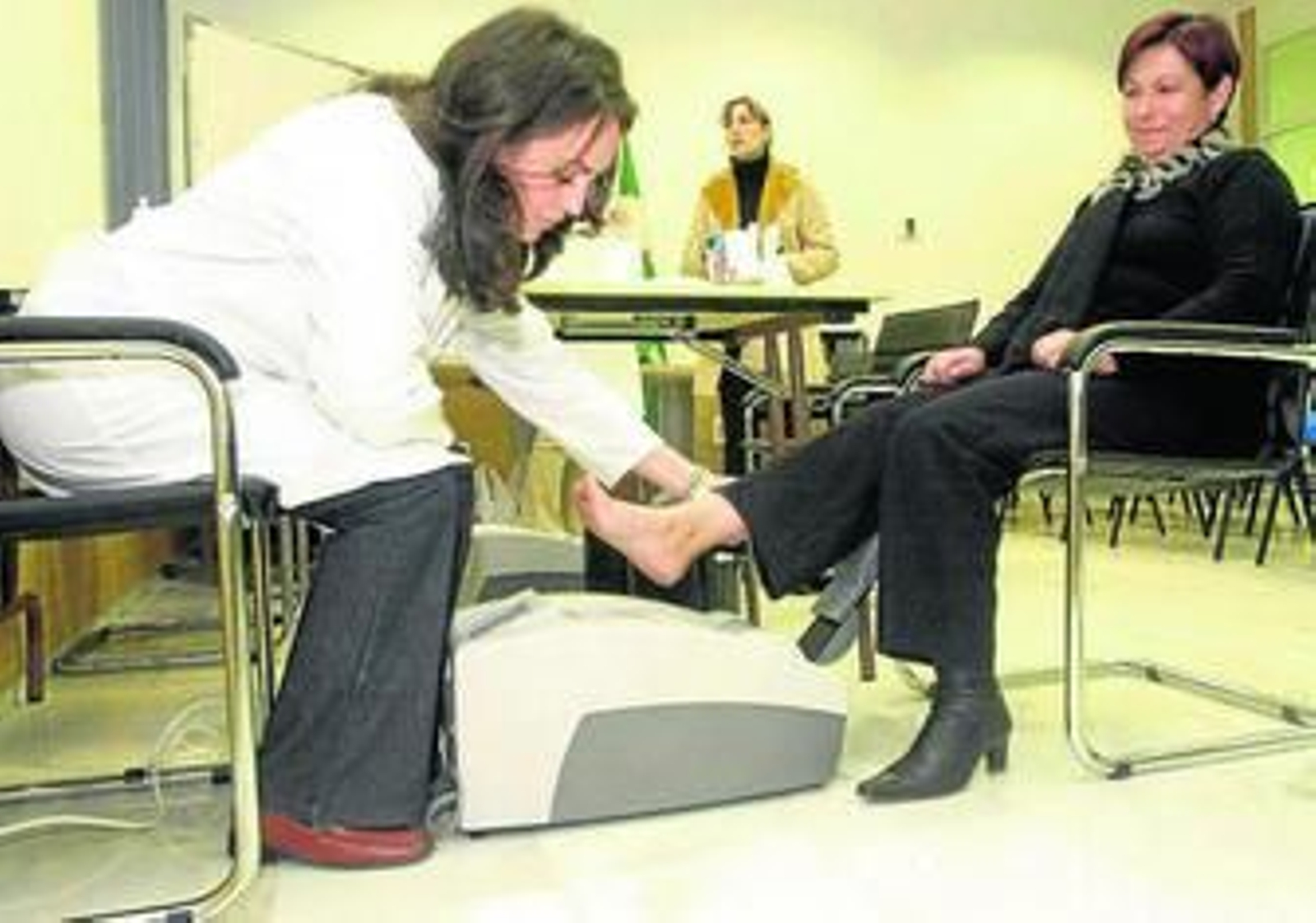 La osteoporosis afecta en España a dos millones y medio de personas.