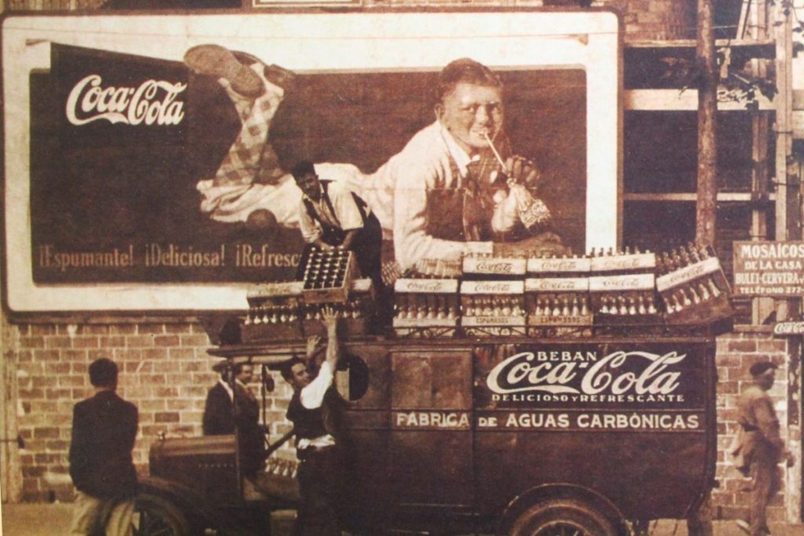 Nace un medicamento para todos los males, nace la Coca-Cola