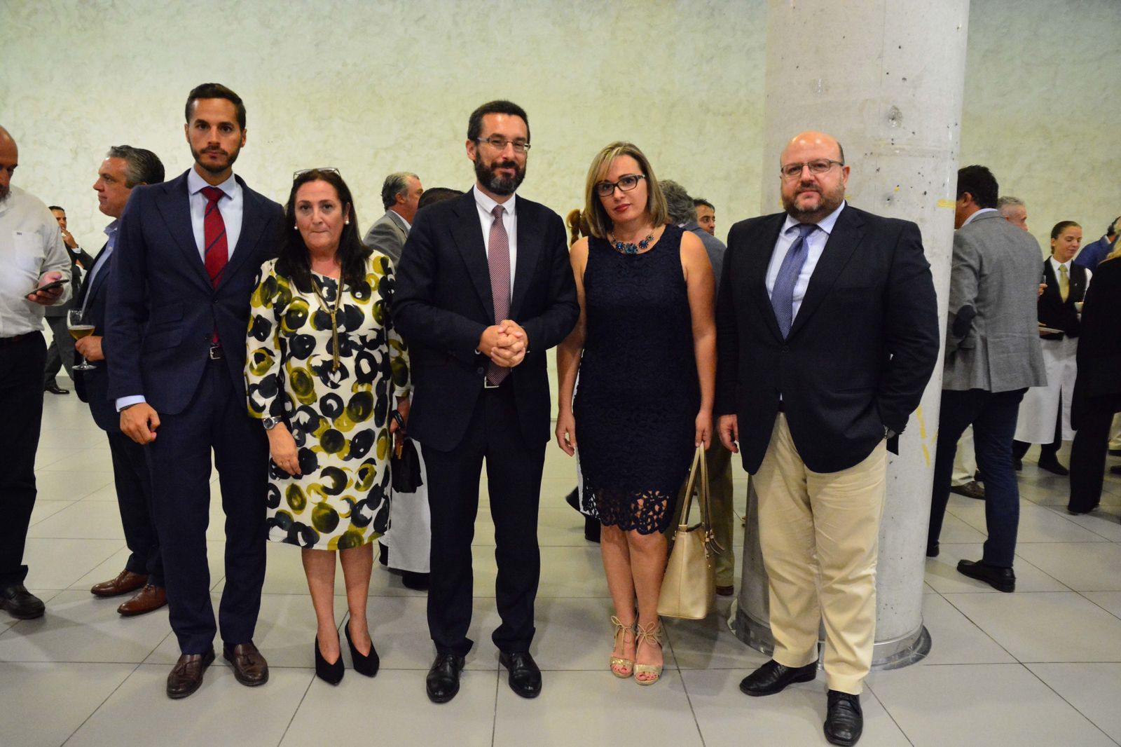 Las imágenes del ministro Alfonso Dastis en el Foro Joly
