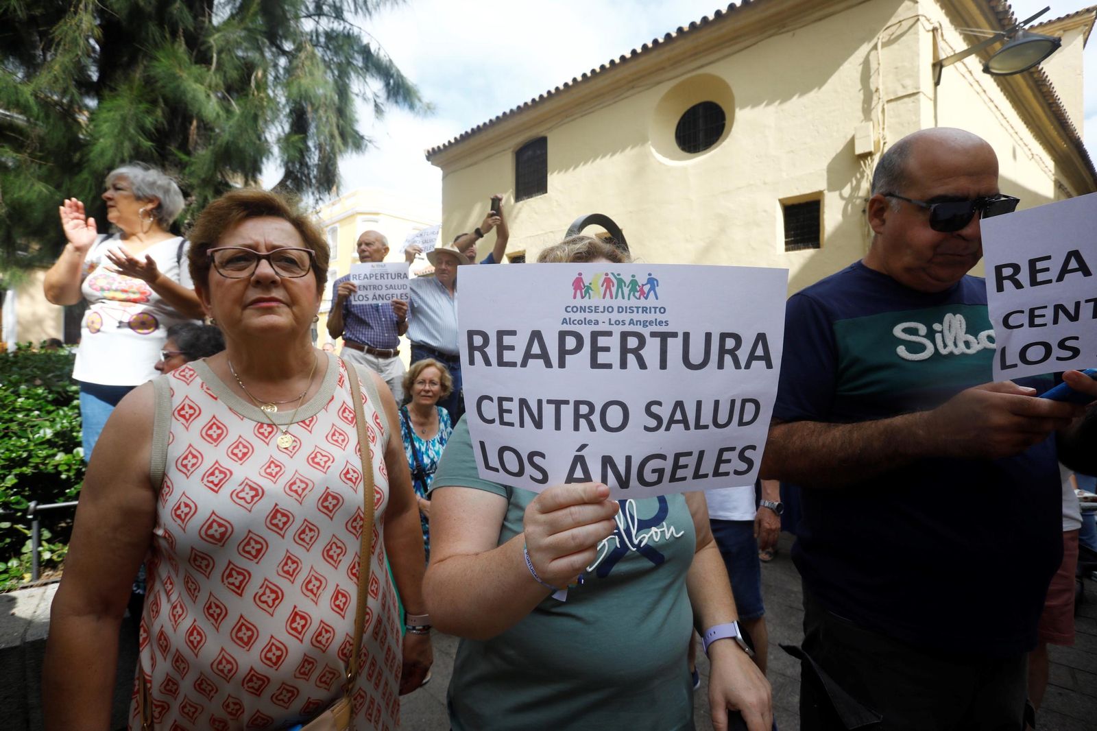 Las imágenes de la protesta de los vecinos de Villarrubia en defensa de la sanidad pública