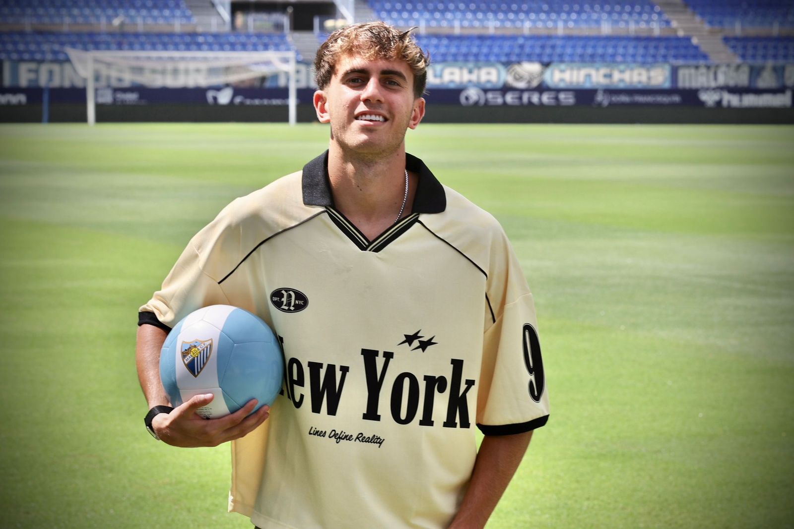 Las fotos de la entrevista a Adrián Niño, jugador del Málaga CF